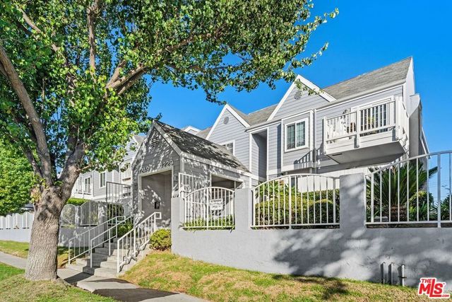 1229 W 223rd Street 113, Torrance, CA 90502