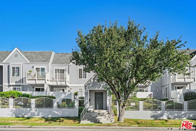 1229 W 223rd Street 113, Torrance, CA 90502