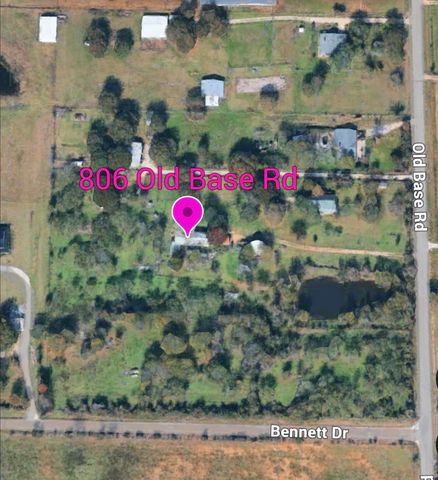 806 Old Base Road, Aurora, TX 76078