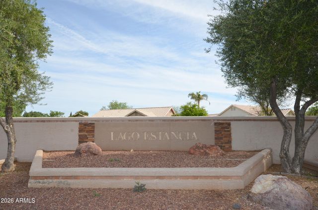 351 W AMOROSO Drive, Gilbert, AZ 85233