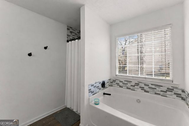 3044 Saddle Creek Drive, Gainesville, GA 30507