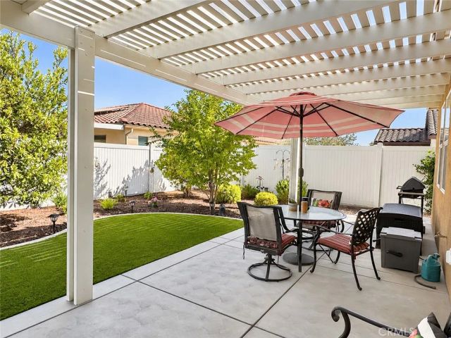 14308 Addleston Lane, Bakersfield, CA 93311