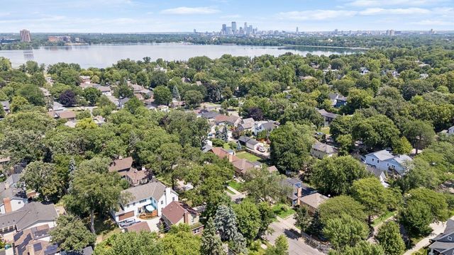 3945 Xerxes Avenue S, Minneapolis, MN 55410