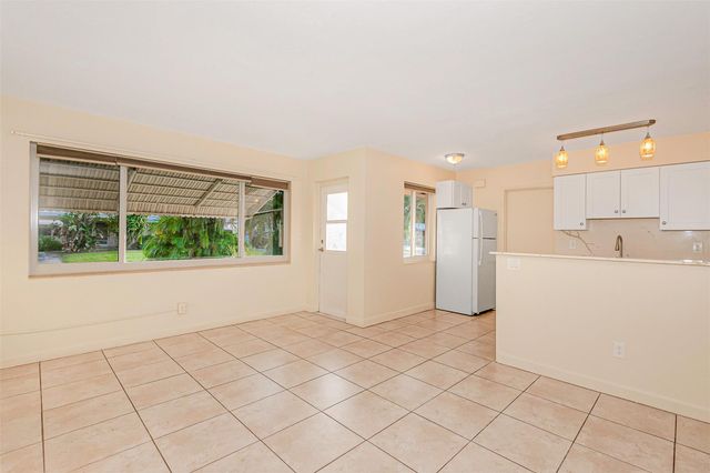 2581 NE 11TH CT, Pompano Beach, FL 33062