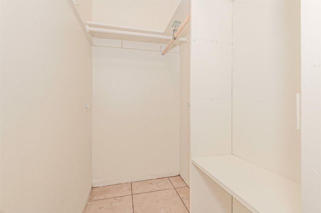 2581 NE 11TH CT, Pompano Beach, FL 33062