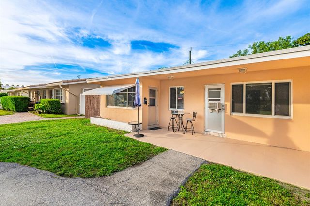 2581 NE 11TH CT, Pompano Beach, FL 33062