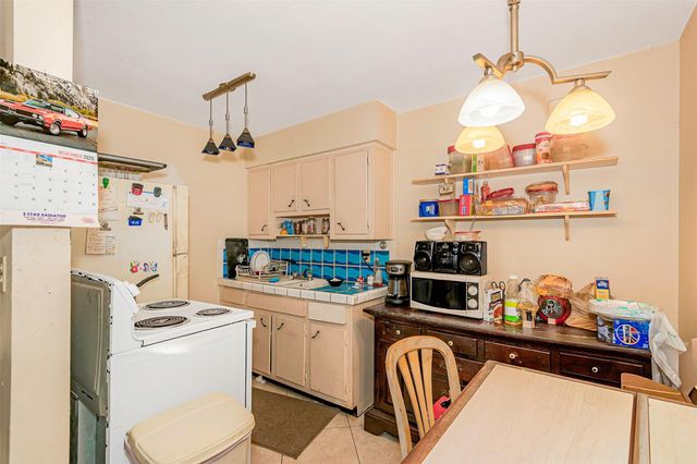 2581 NE 11TH CT, Pompano Beach, FL 33062