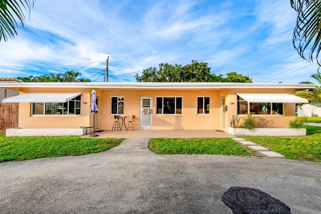 2581 NE 11TH CT, Pompano Beach, FL 33062