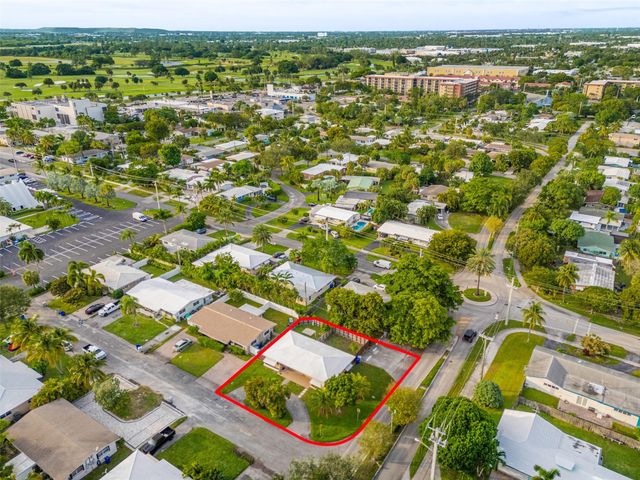 2581 NE 11TH CT, Pompano Beach, FL 33062