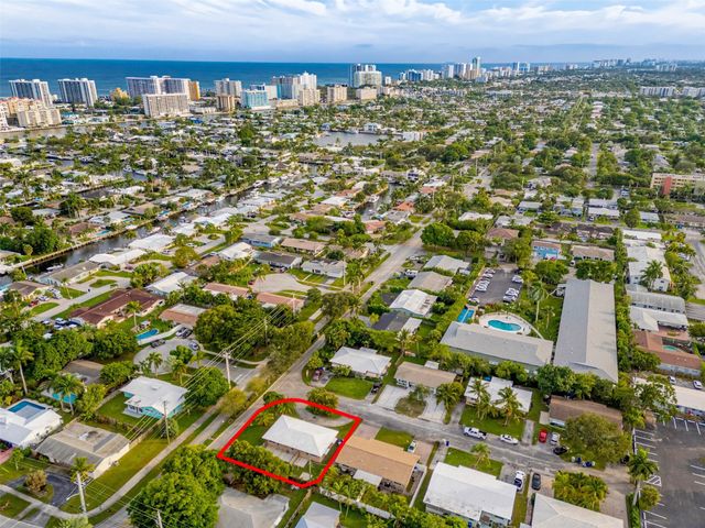 2581 NE 11TH CT, Pompano Beach, FL 33062