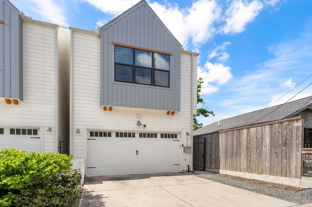 929 Nadine Street, Houston, TX 77009