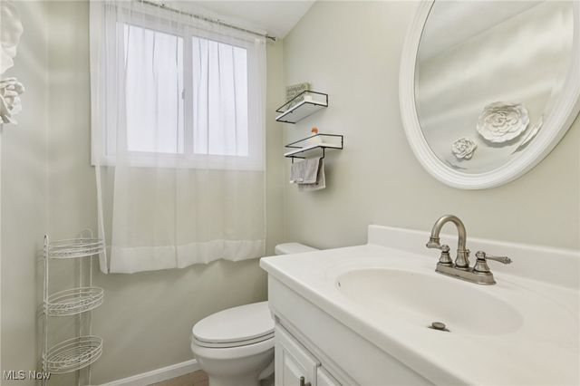 20393 Wildwood Lane, Strongsville, OH 44149