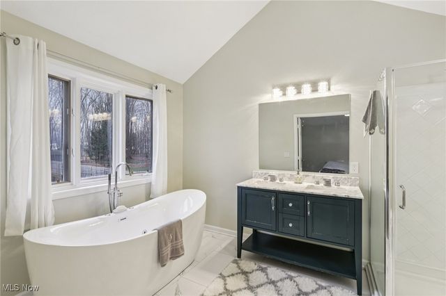 20393 Wildwood Lane, Strongsville, OH 44149