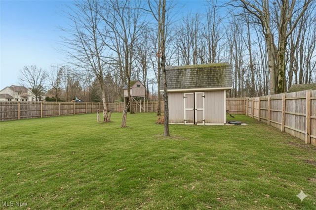 20393 Wildwood Lane, Strongsville, OH 44149