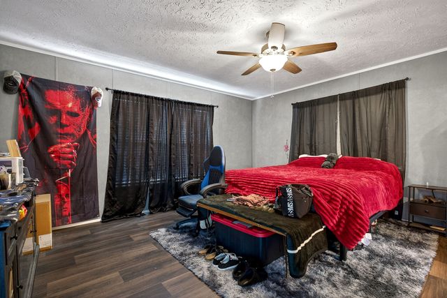 145 Two Hawks Ln, Hilham, TN 38568