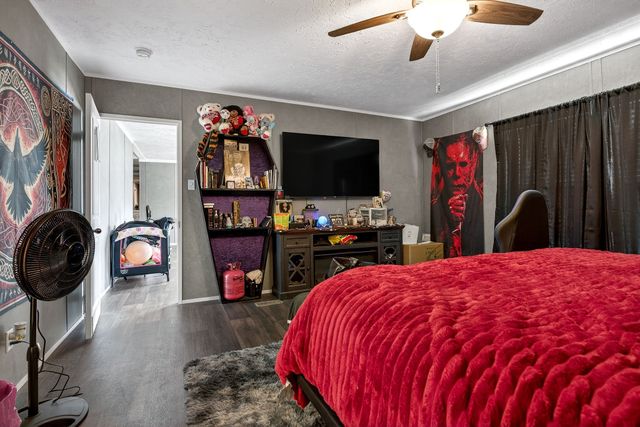 145 Two Hawks Ln, Hilham, TN 38568