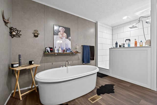 145 Two Hawks Ln, Hilham, TN 38568