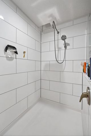 145 Two Hawks Ln, Hilham, TN 38568