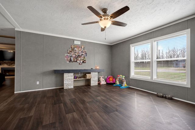 145 Two Hawks Ln, Hilham, TN 38568