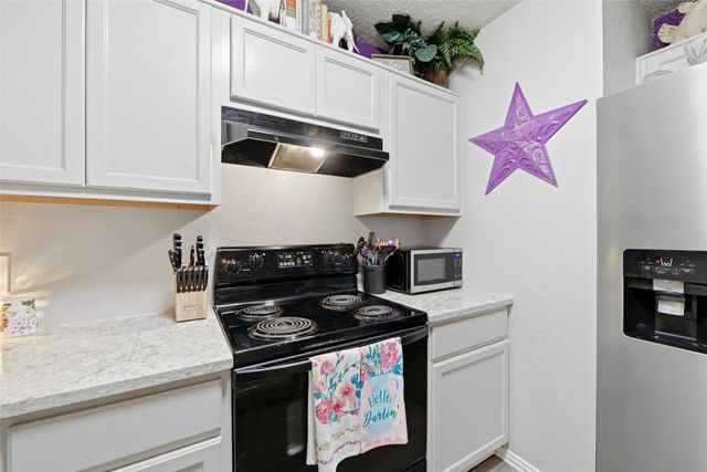 5728 Giddyup Lane, Fort Worth, TX 76179