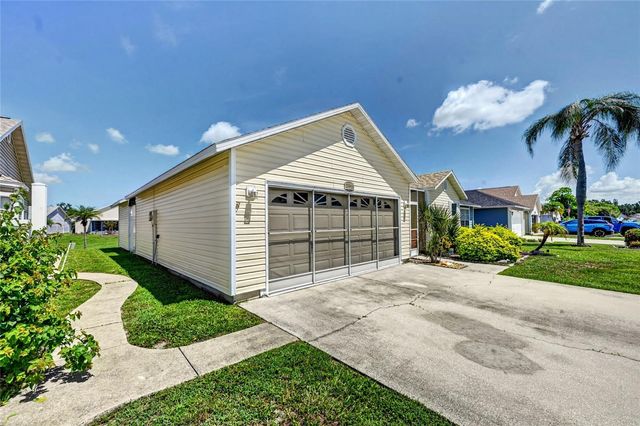 3886 40TH AVENUE W, Bradenton, FL 34205