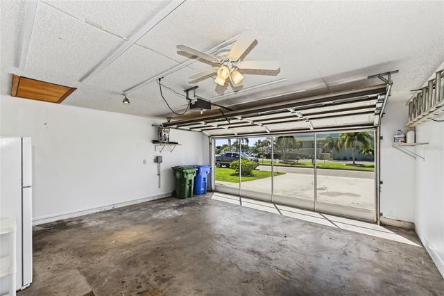 3886 40TH AVENUE W, Bradenton, FL 34205