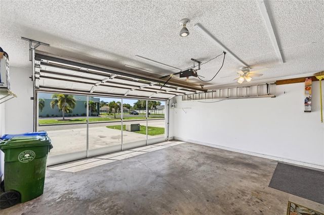 3886 40TH AVENUE W, Bradenton, FL 34205