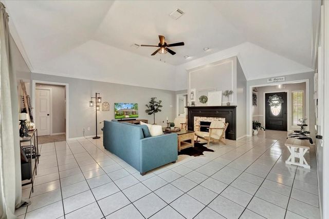 15402 Willow Shores Drive, Houston, TX 77062