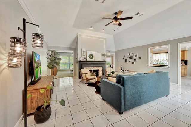 15402 Willow Shores Drive, Houston, TX 77062