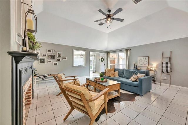 15402 Willow Shores Drive, Houston, TX 77062