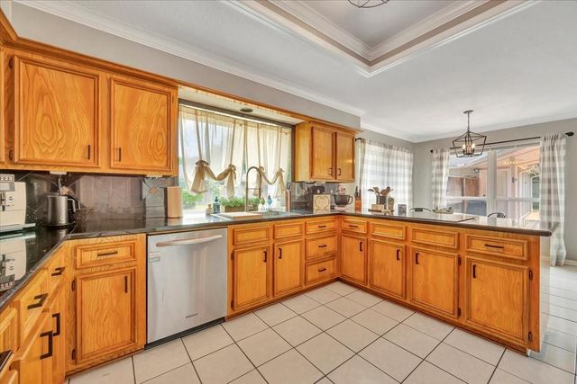 15402 Willow Shores Drive, Houston, TX 77062