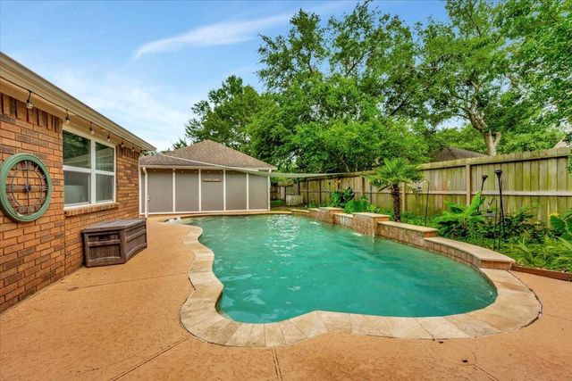 15402 Willow Shores Drive, Houston, TX 77062