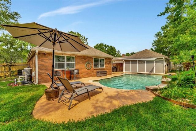 15402 Willow Shores Drive, Houston, TX 77062