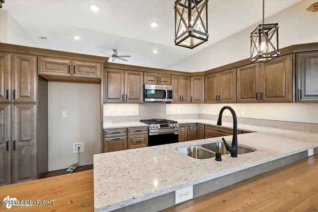 1557 S Birch Lake Drive, Big Lake, AK 99652