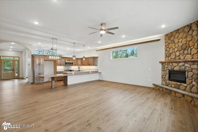 1557 S Birch Lake Drive, Big Lake, AK 99652