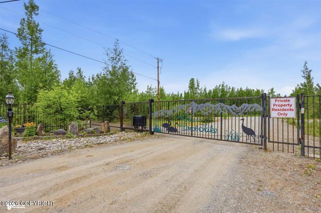 1557 S Birch Lake Drive, Big Lake, AK 99652