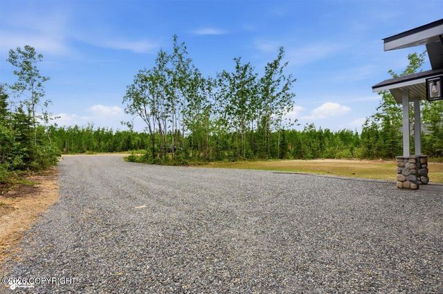 1557 S Birch Lake Drive, Big Lake, AK 99652