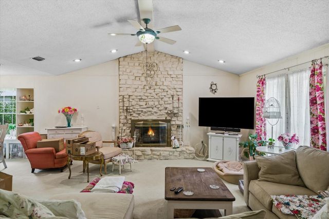 350 Vz County Road 3509, Edgewood, TX 75117