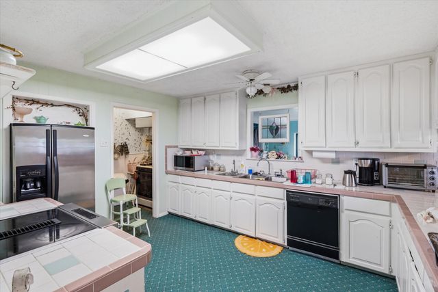350 Vz County Road 3509, Edgewood, TX 75117