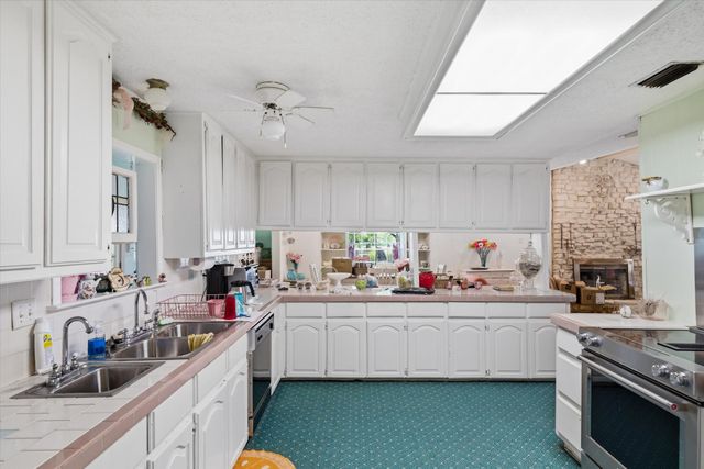 350 Vz County Road 3509, Edgewood, TX 75117