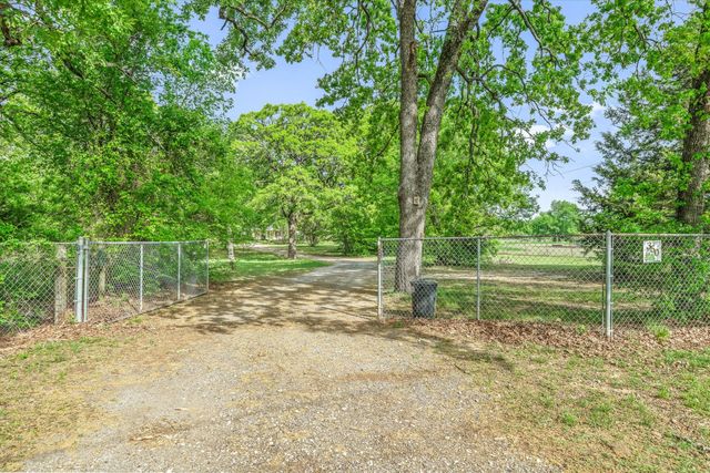 350 Vz County Road 3509, Edgewood, TX 75117
