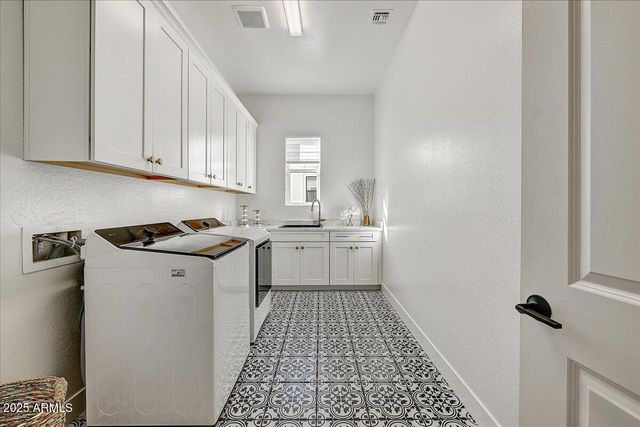 9407 S 13TH Way, Phoenix, AZ 85042