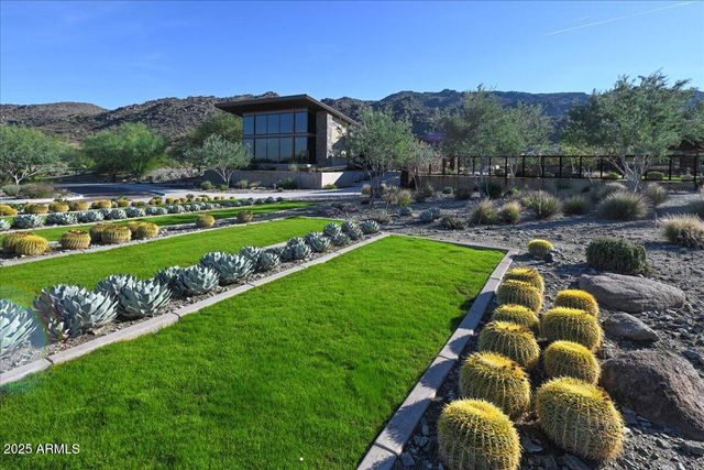 9407 S 13TH Way, Phoenix, AZ 85042