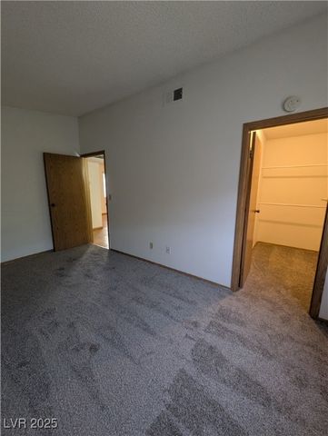 4252 Rollingstone Drive, Las Vegas, NV 89103