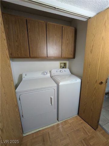 4252 Rollingstone Drive, Las Vegas, NV 89103