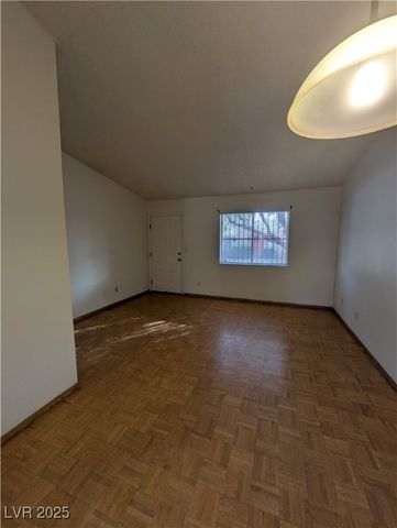 4252 Rollingstone Drive, Las Vegas, NV 89103