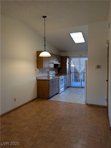 4252 Rollingstone Drive, Las Vegas, NV 89103