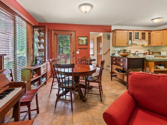 189 Maple Ave, Rutland, MA 01543