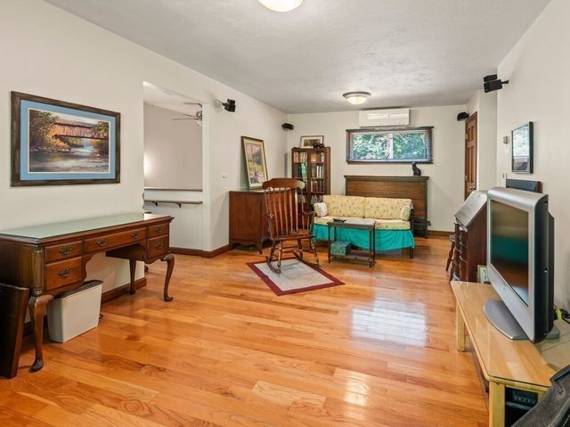 189 Maple Ave, Rutland, MA 01543