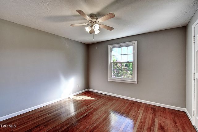 433 Division Street, Elizabethton, TN 37643